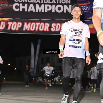 Runner Photo 7651951