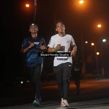 Runner Photo 7651963