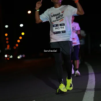 Runner Photo 7651980