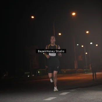 Runner Photo 7651985
