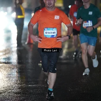 Runner Photo 7651990