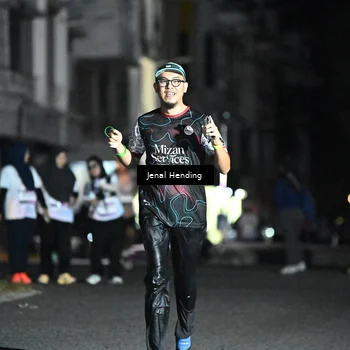 Runner Photo 7651992