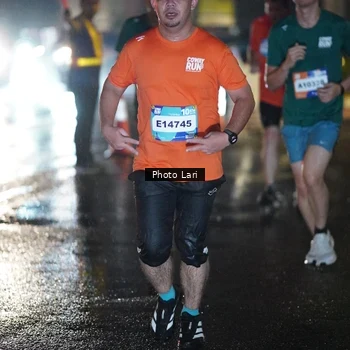 Runner Photo 7652002