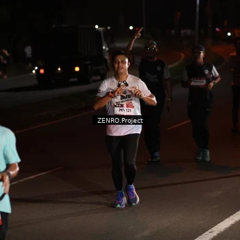 Runner Photo 7652039