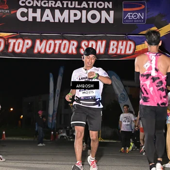Runner Photo 7652057