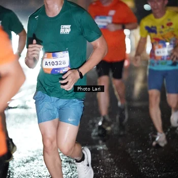 Runner Photo 7652059