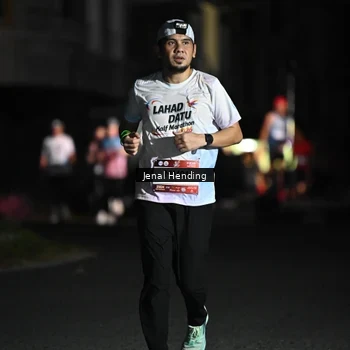 Runner Photo 7652067