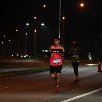 Runner Photo 7652069