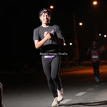 Runner Photo 7652072