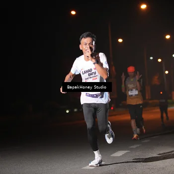 Runner Photo 7652076