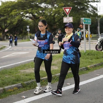 Runner Photo 7652078
