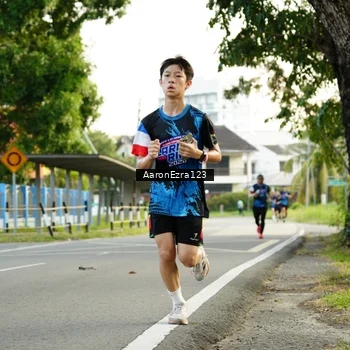Runner Photo 7652087