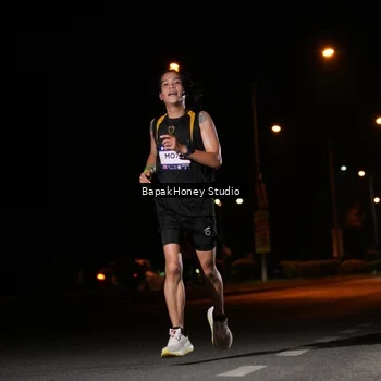 Runner Photo 7652098