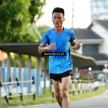 Runner Photo 7652100