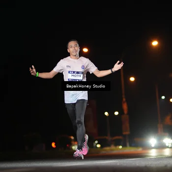 Runner Photo 7652109