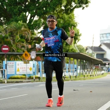 Runner Photo 7652114