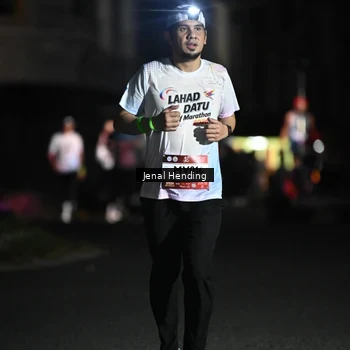 Runner Photo 7652119