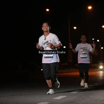Runner Photo 7652139