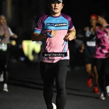 Runner Photo 7652163