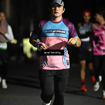 Runner Photo 7652180