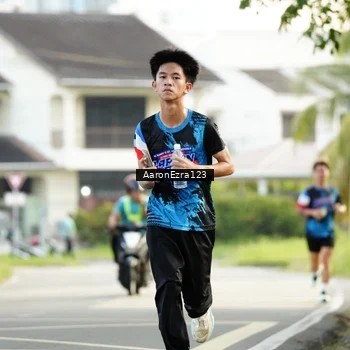 Runner Photo 7652190