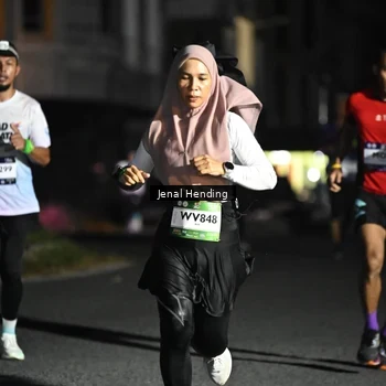 Runner Photo 7652210