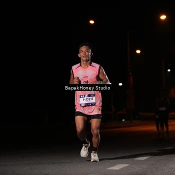 Runner Photo 7652211