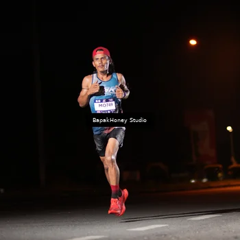 Runner Photo 7652244