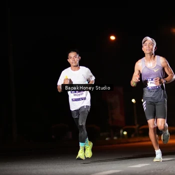 Runner Photo 7652296
