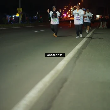 Runner Photo 7652304