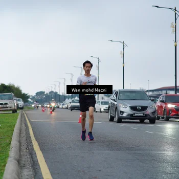 Runner Photo 7652336