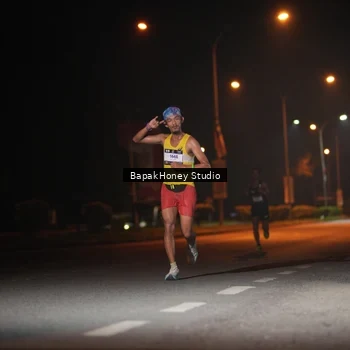 Runner Photo 7652389