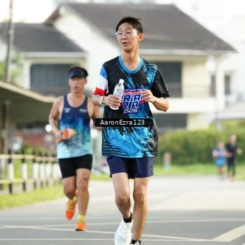 Runner Photo 7652393