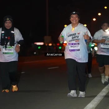 Runner Photo 7652397