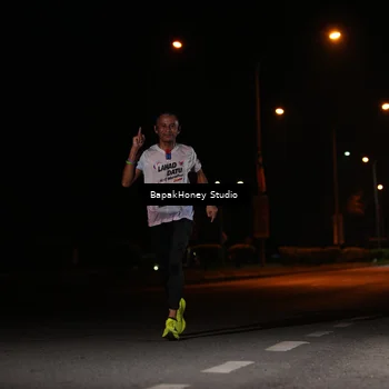 Runner Photo 7652401