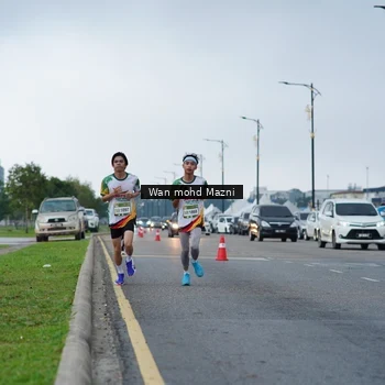 Runner Photo 7652406