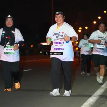 Runner Photo 7652417