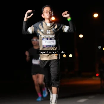 Runner Photo 7652423