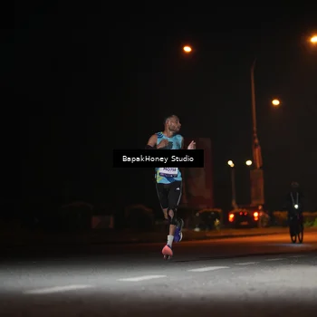 Runner Photo 7652454