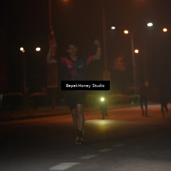Runner Photo 7652457