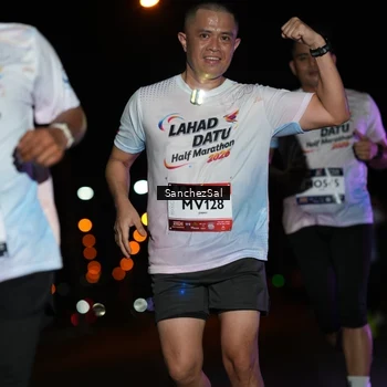 Runner Photo 7652461