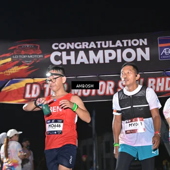 Runner Photo 7652473