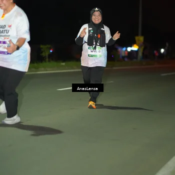 Runner Photo 7652496