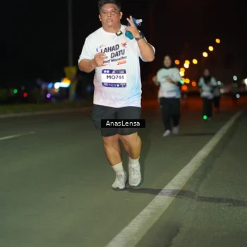 Runner Photo 7652502
