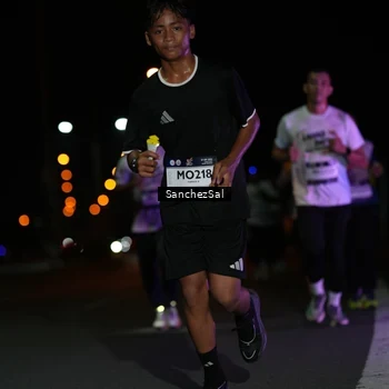 Runner Photo 7652505