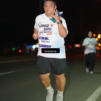 Runner Photo 7652510