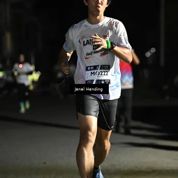 Runner Photo 7652515