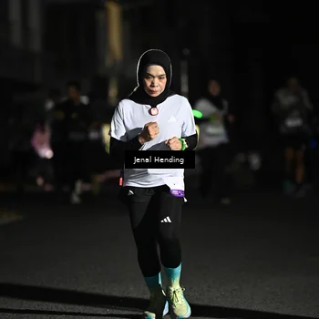 Runner Photo 7652525