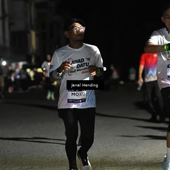 Runner Photo 7652538