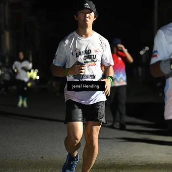 Runner Photo 7652545
